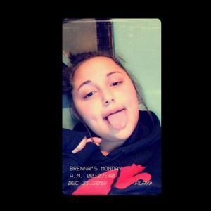 Meet your Posher, Brenna